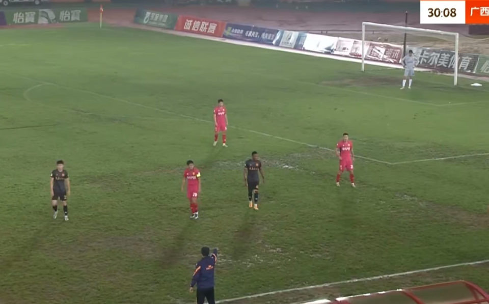 狮输球, 果错失逃离, 离降级区