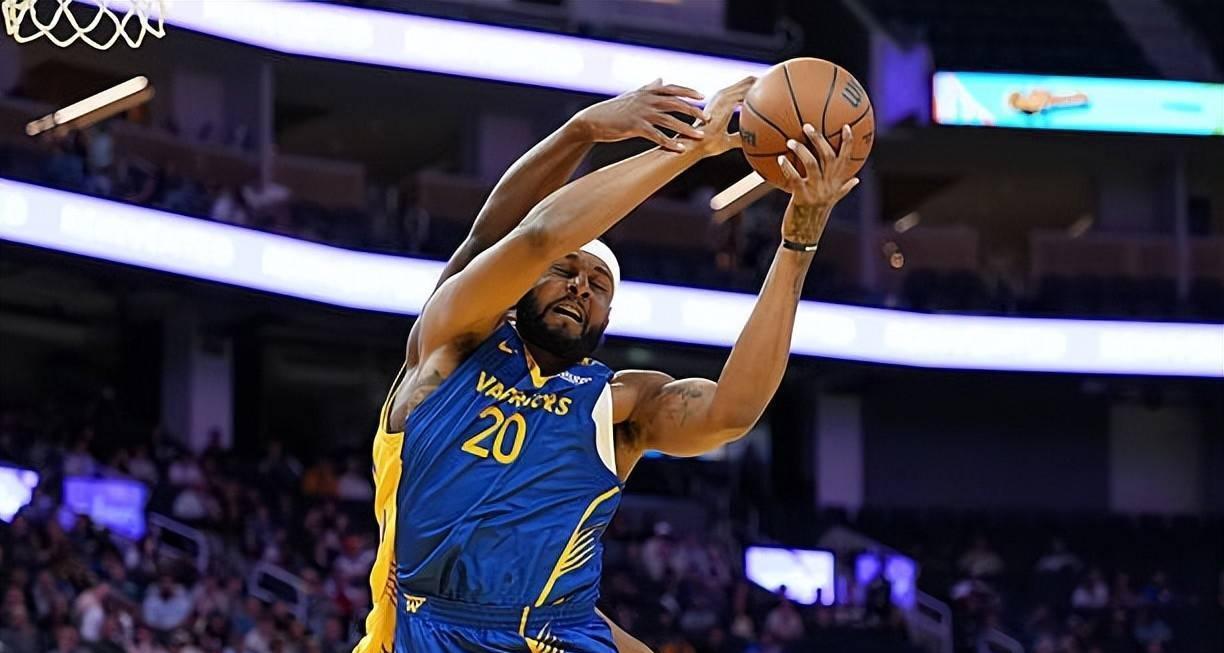 波杰姆斯基, 场首发